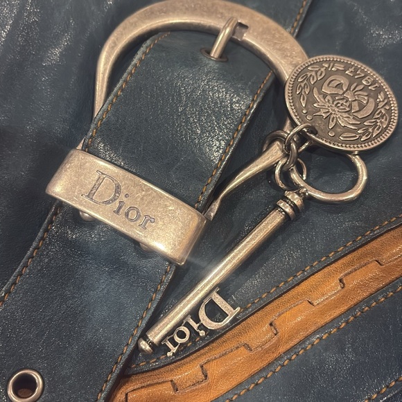 Christian Dior Saddle Bag - Picture 3 of 8